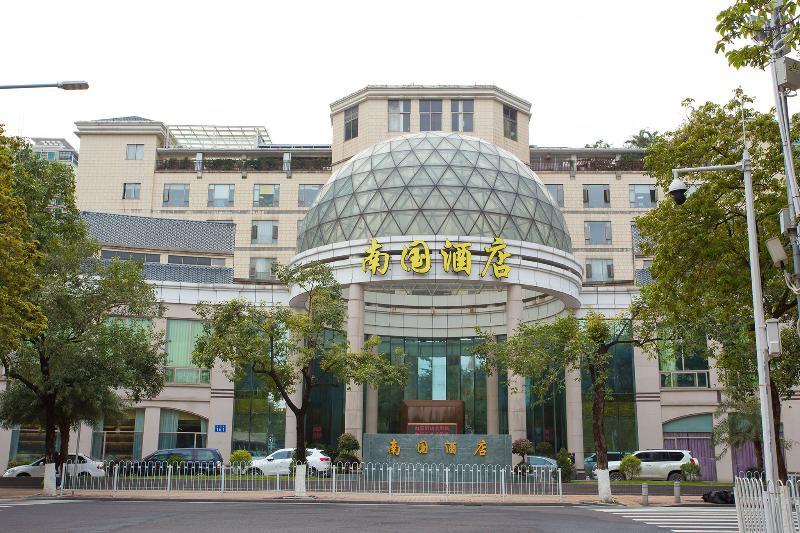 Guangzhou Nan Guo Hotel Exterior photo