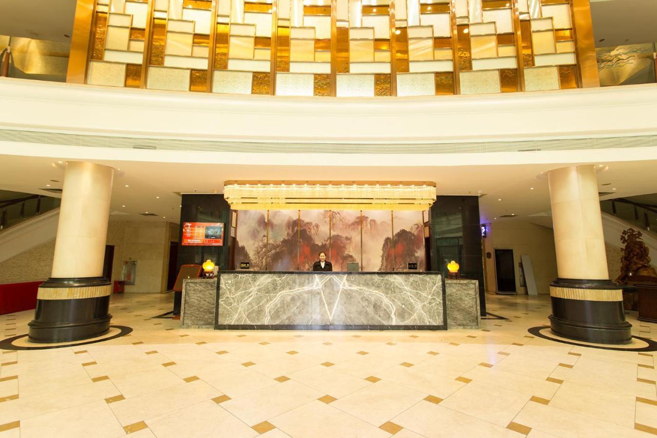 Guangzhou Nan Guo Hotel Exterior photo