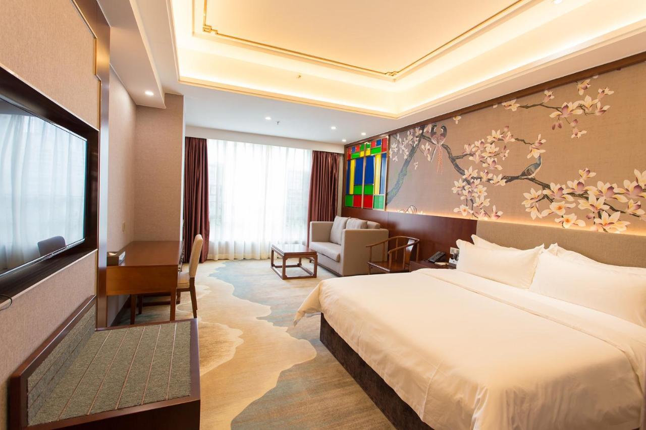 Guangzhou Nan Guo Hotel Exterior photo