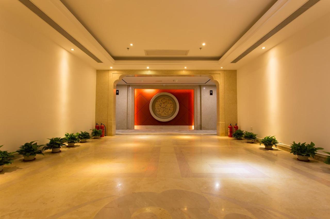 Guangzhou Nan Guo Hotel Exterior photo